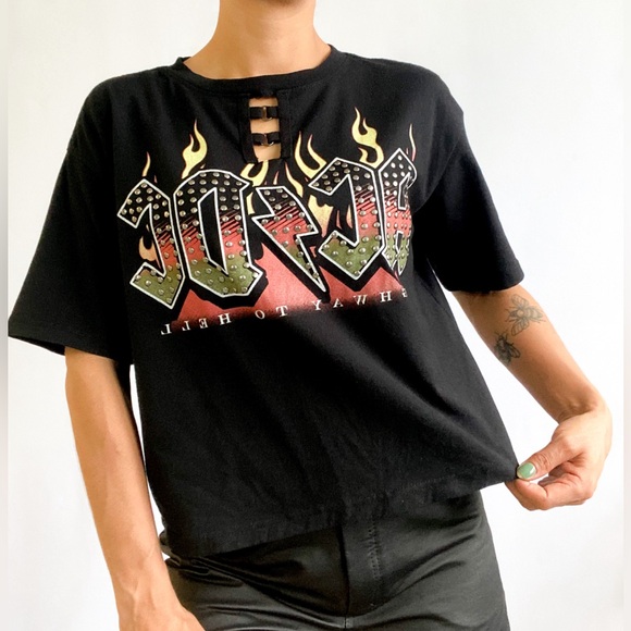 ACDC Black Cropped T-shirt with flames. - Picture 3 of 10